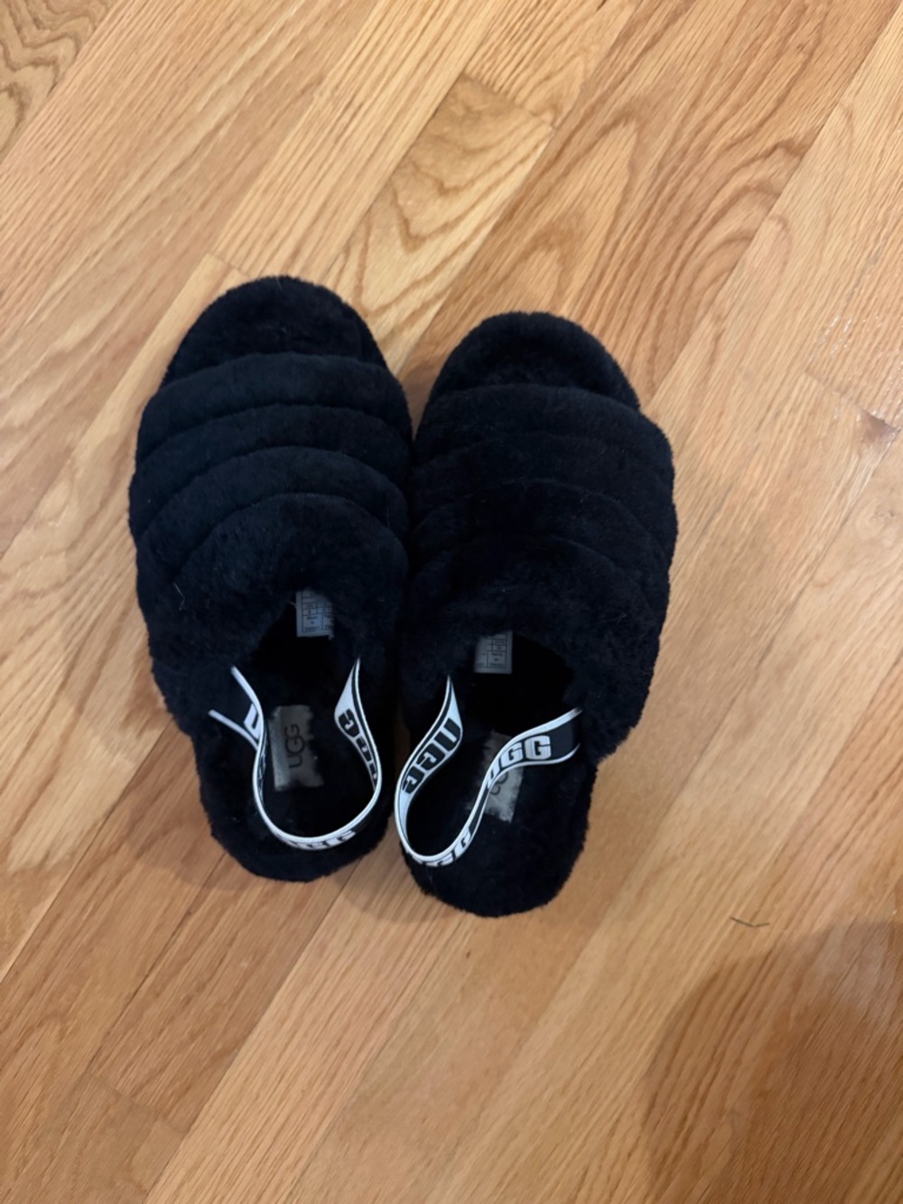 UGG Women’s Fluff Yeah Slide